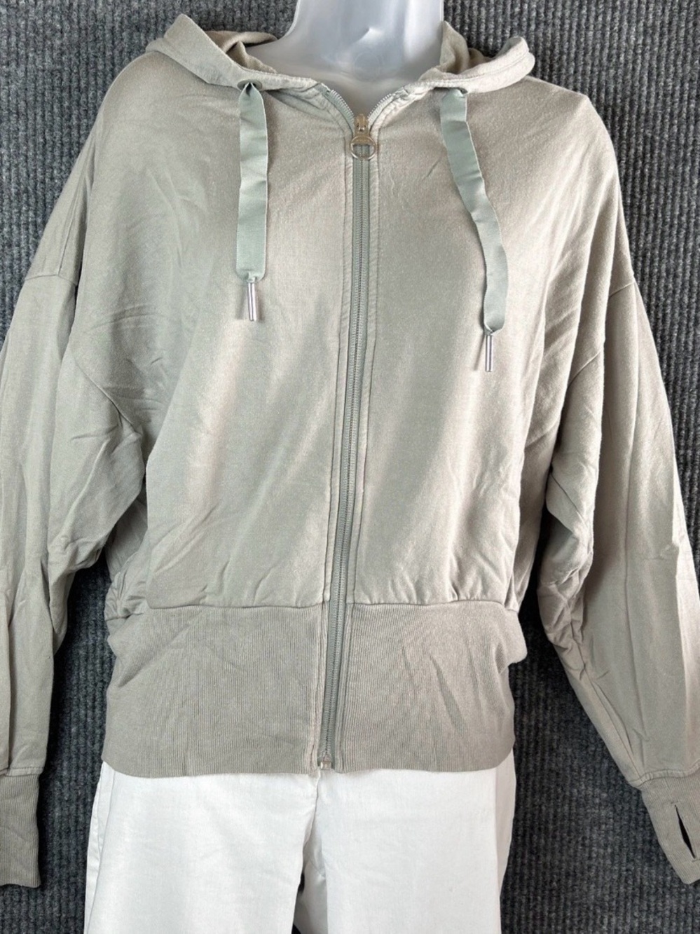 Athleta Hoodie Womens Small Sage Green Cropped Thumbholes Full Zip Rib Hem Zip